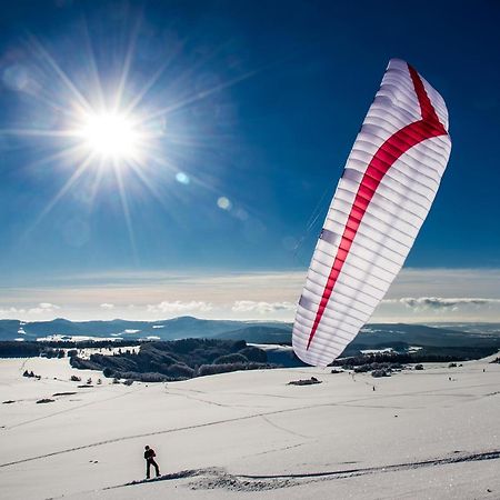 Berghotel Deutscher Flieger Wasserkuppe Ґерсфельд Екстер'єр фото